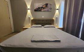 Central Luxury Apartment